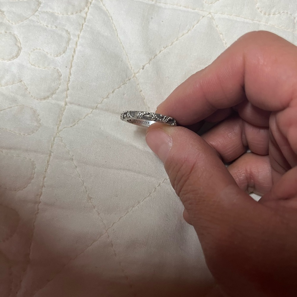 3 stack ring. Size 6-6,5. Some little balls are missing from the middle ring. - Picture 4 of 4